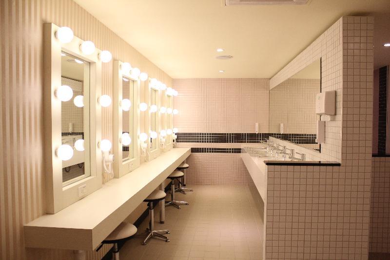 Hey Bear Capsule Hotel Taipei Dış mekan fotoğraf