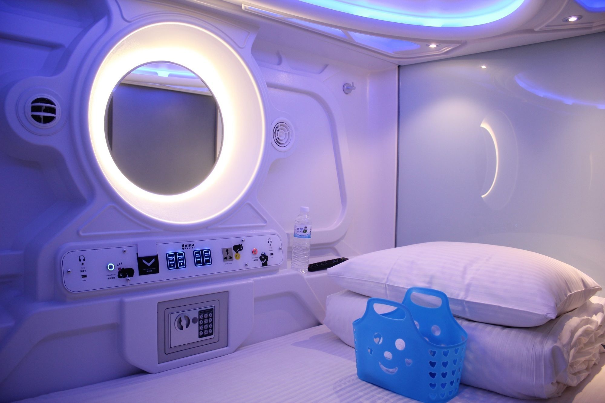 Hey Bear Capsule Hotel Taipei Dış mekan fotoğraf